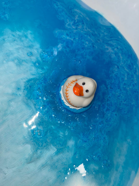 Ducks afloat bath bomb